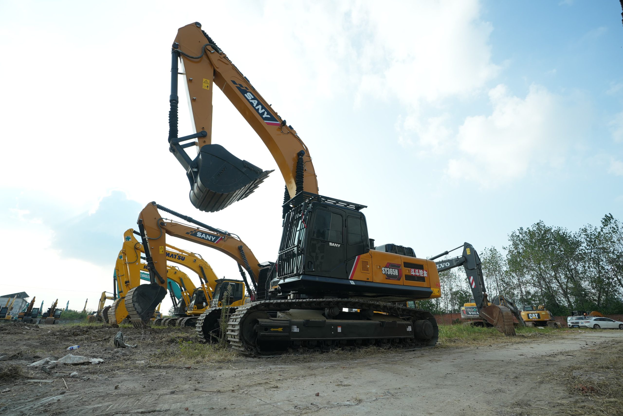 ‌Excavating machine